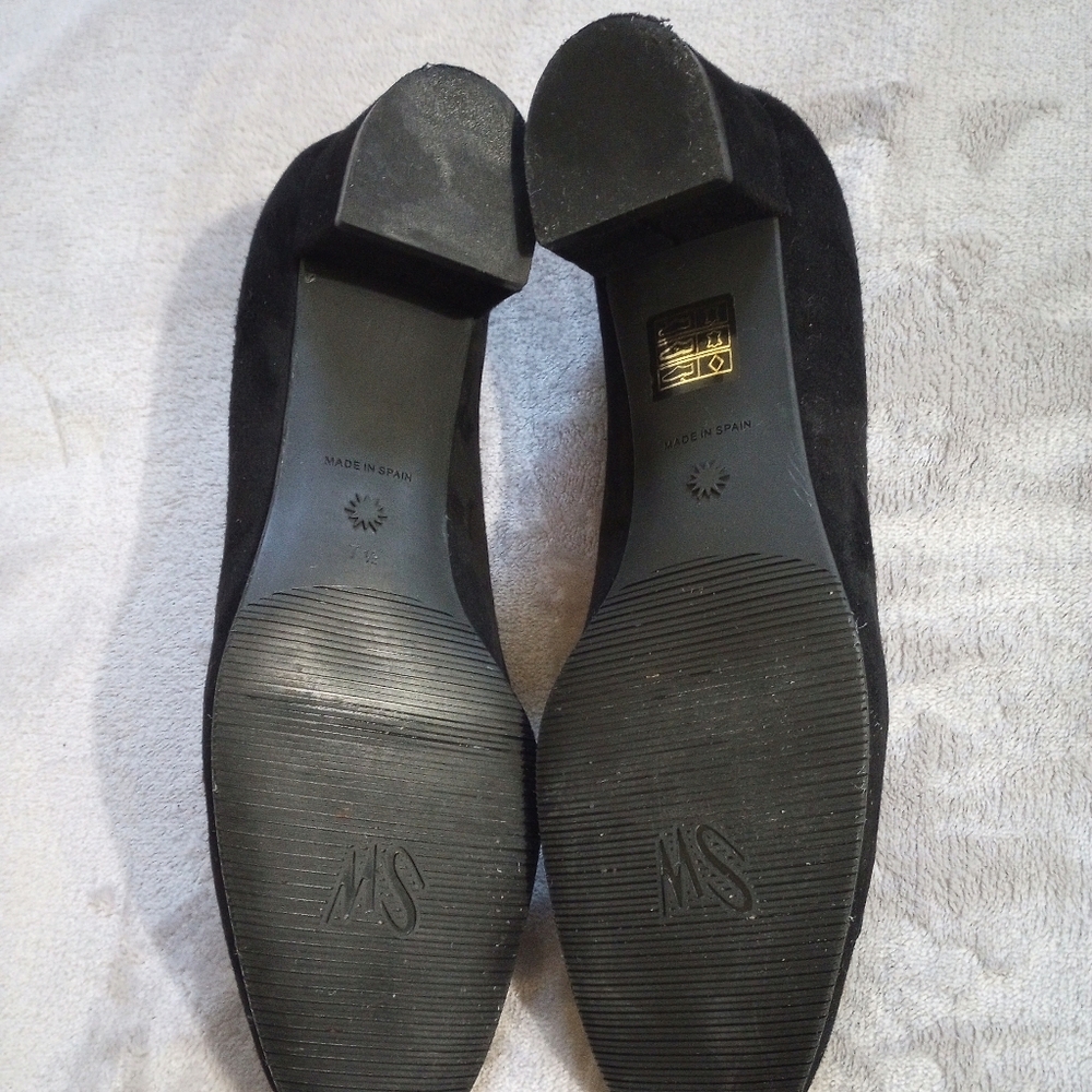Stuart Weitzman Black Suede Low Heel Block Heel Pumps 7.5 - Picture 8 of 10